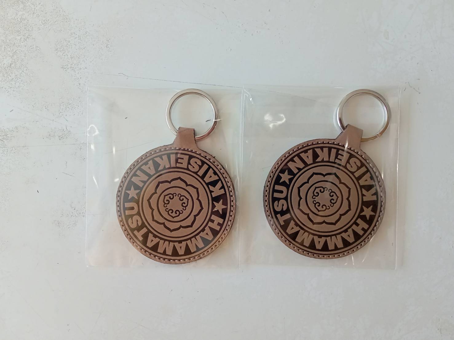 浜松開誠館中学校・高等学校様 キーホルダー | 看板ならアライデザイン